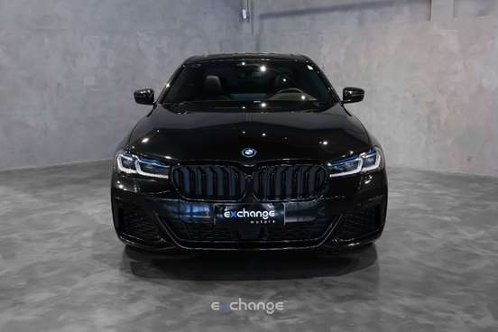 BMW-530e-2023