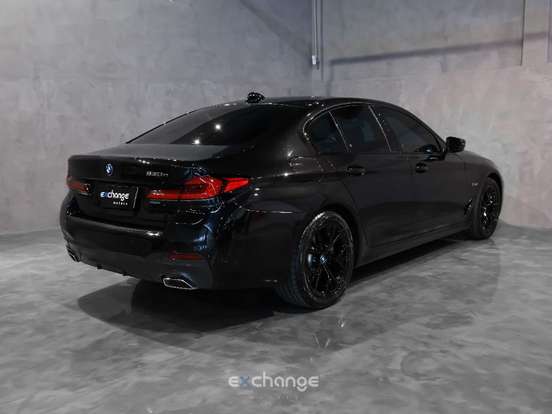 BMW-530e-2.0 16V TWINPOWER HÍBRIDO LUXURY AUTOMÁTICO BMW-530e-2023