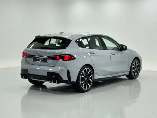 BMW-M 135i-2.0 16V TURBO GASOLINA XDRIVE STEPTRONIC BMW-M 135i-2026