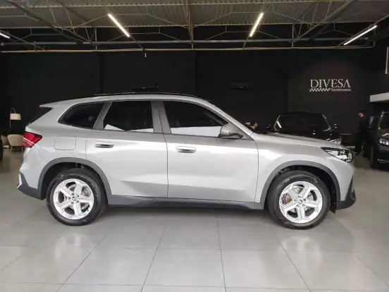 BMW-X1-2023