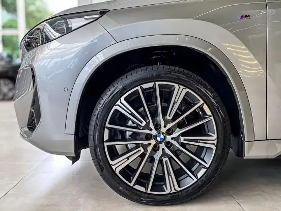 BMW-X1-2025