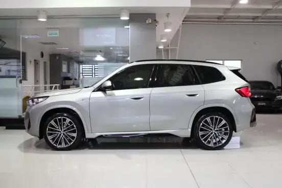 BMW-X1-2025