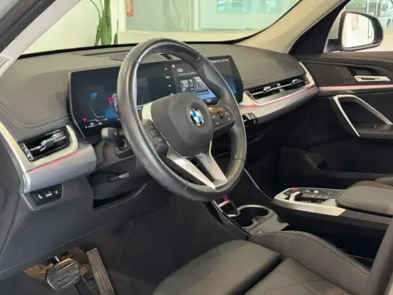 BMW-X1-2.0 16V TURBO GASOLINA SDRIVE20I X-LINE STEPTRONIC BMW-X1-2023