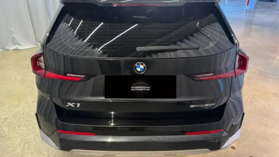 BMW-X1-2023
