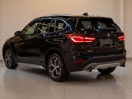 BMW-X1-2.0 16V TURBO ACTIVEFLEX SDRIVE20I 4P AUTOMÁTICO BMW-X1-2018