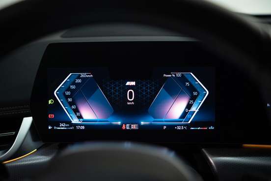 BMW-X1-2024