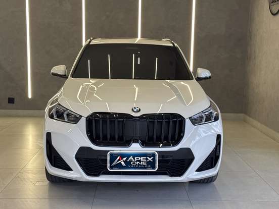 BMW-X1-2025