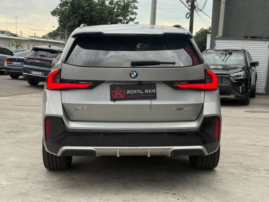 BMW-X1-2.0 16V TURBO GASOLINA SDRIVE20I M SPORT STEPTRONIC BMW-X1-2024