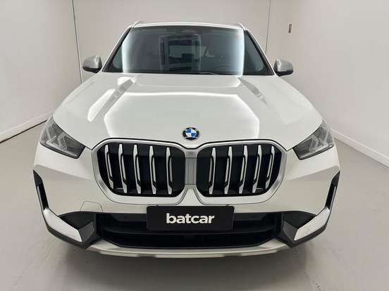 BMW-X1-2024