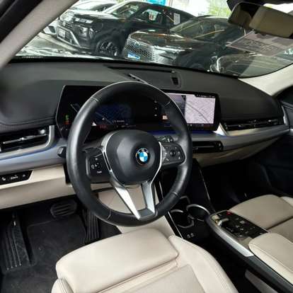 BMW-X1-2024