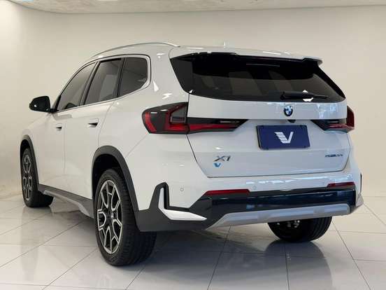 BMW-X1-2.0 16V TURBO GASOLINA SDRIVE20I X-LINE STEPTRONIC BMW-X1-2024