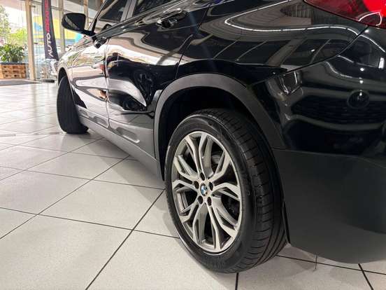 BMW-X2-2021