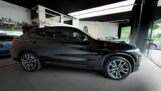 BMW-X4-2025