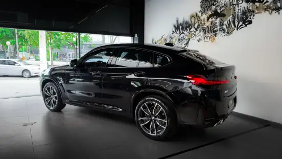 BMW-X4-2025