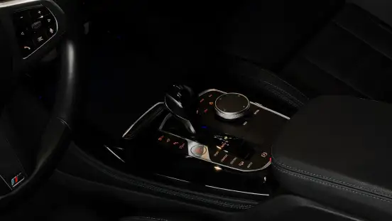BMW-X4-2025