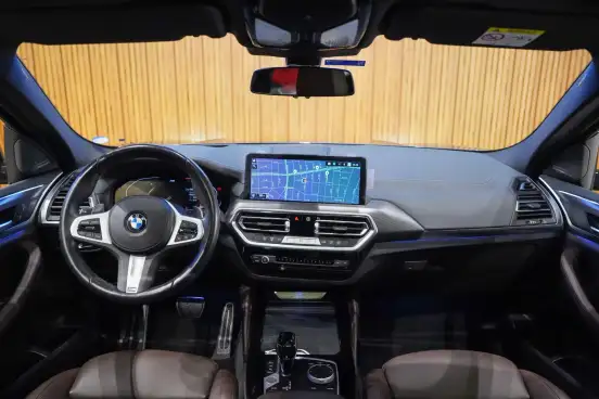 BMW-X4-2023