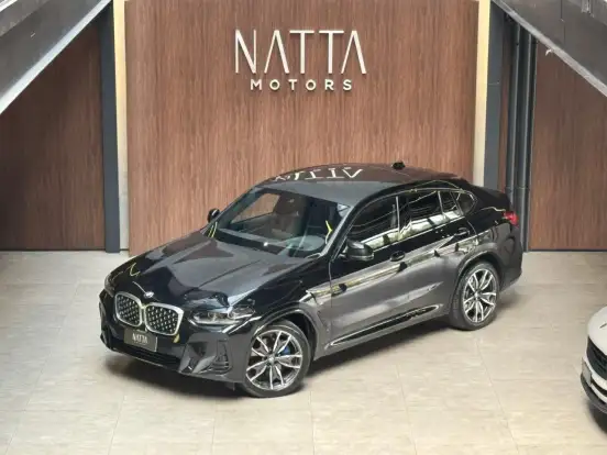 BMW-X4-2022