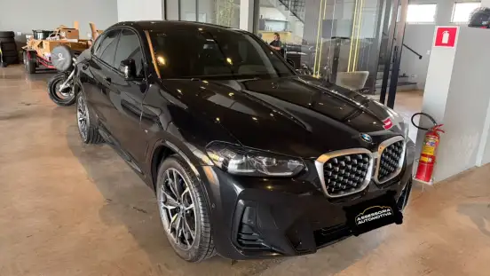 BMW-X4-2023