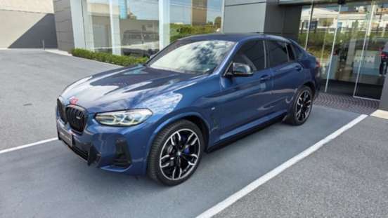 BMW-X4-2022