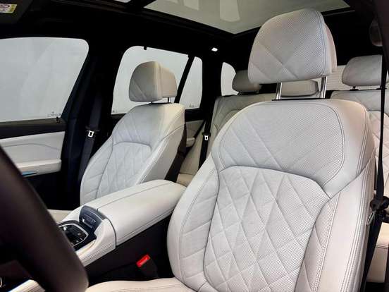 BMW-X5-3.0 I6 TURBO HÍBRIDO XDRIVE50E M SPORT AUTOMÁTICO BMW-X5-2024
