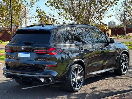 BMW-X5-3.0 I6 TURBO HÍBRIDO XDRIVE50E M SPORT AUTOMÁTICO BMW-X5-2023