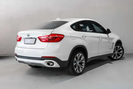 BMW-X6-2016
