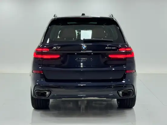 BMW-X7-2025