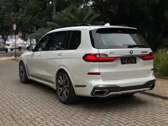 BMW-X7-2019