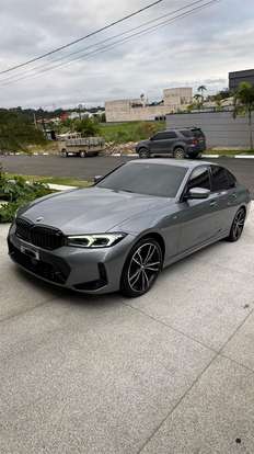 BMW-320i-2022