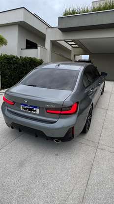BMW-320i-2022