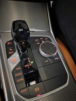 BMW-320i-2020
