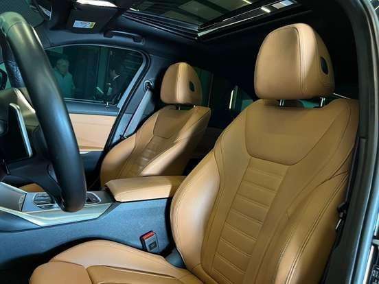BMW-320i-2020