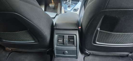 BMW-320i-2018