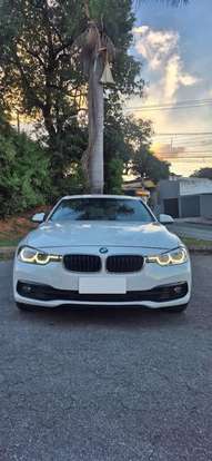BMW-320i-2018