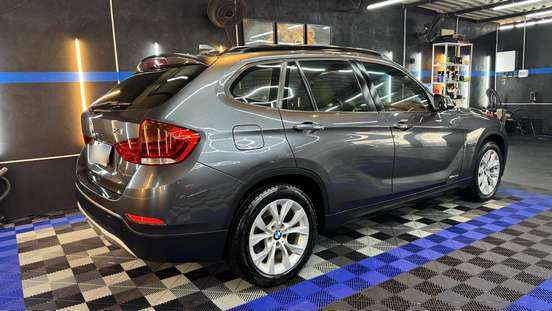 BMW-X1-2013