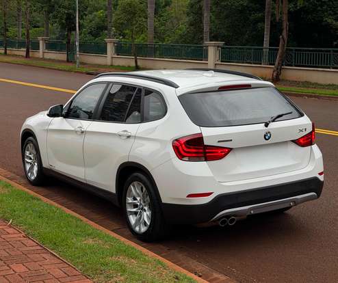 BMW-X1-2.0 16V TURBO ACTIVEFLEX SDRIVE20I 4P AUTOMÁTICO BMW-X1-2015