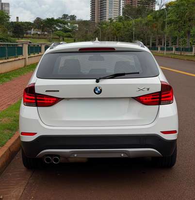 BMW-X1-2015