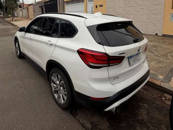 BMW-X1-2.0 16V TURBO ACTIVEFLEX SDRIVE20I X-LINE PLUS 4P AUTOMÁTICO BMW-X1-2021