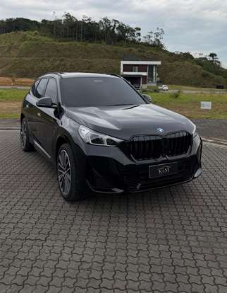 BMW-X1-2025