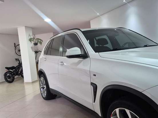 BMW-X5-3.0 4X4 30D I6 TURBO DIESEL 4P AUTOMÁTICO BMW-X5-2016