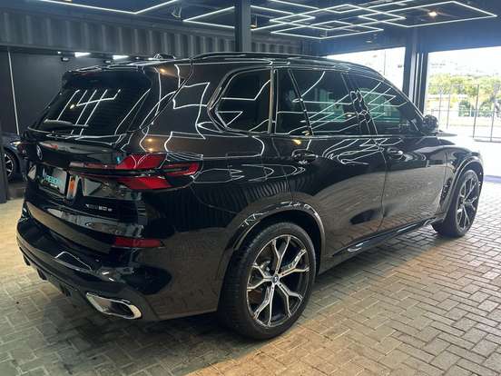 BMW-X5-3.0 I6 TURBO HÍBRIDO XDRIVE50E M SPORT AUTOMÁTICO BMW-X5-2025