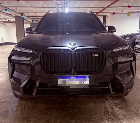 BMW-X7-2024