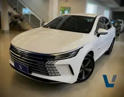 BYD KING 1.5 DM-I PHEV GS AUTOMÁTICO BYD KING 1.5 DM-I PHEV GS AUTOMÁTICO