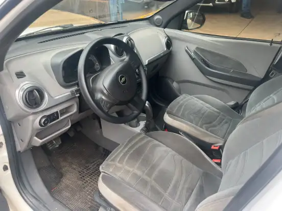 CHEVROLET-AGILE-2012
