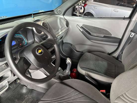 CHEVROLET-AGILE-2010