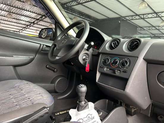 CHEVROLET-CELTA-1.0 MPFI LIFE 8V FLEX 4P MANUAL CHEVROLET-CELTA-2008