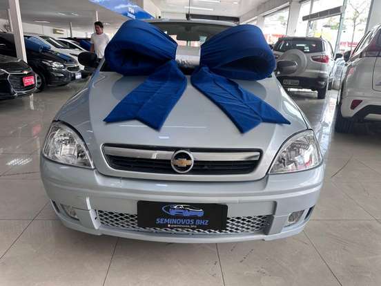 CHEVROLET-CORSA-2010