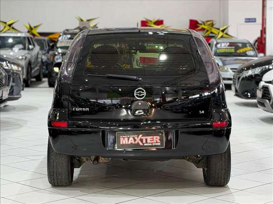 CHEVROLET-CORSA-2011