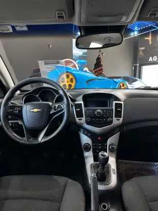 CHEVROLET-CRUZE-2012