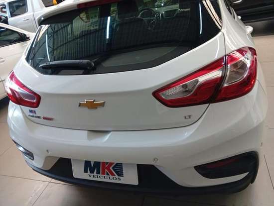 CHEVROLET-CRUZE-2017